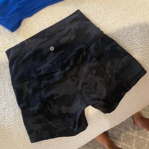 Lululemon High Rise Align Black Camo